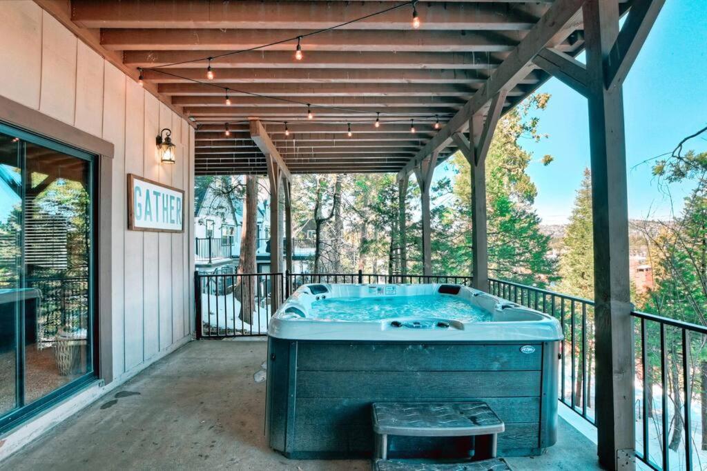Stunning Lake View Game Room Spa Walk To Village 레이크애로우헤드 외부 사진